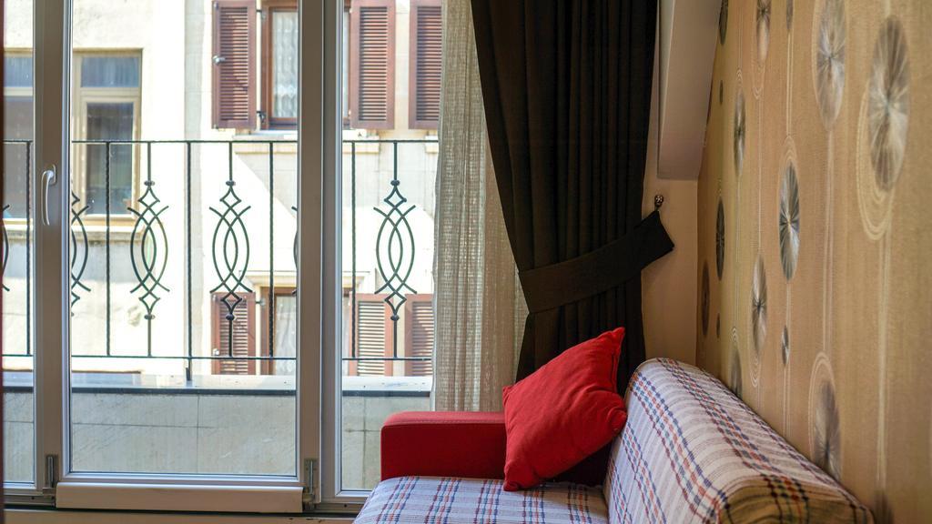 Retropera Hotel Istanbul Exterior photo